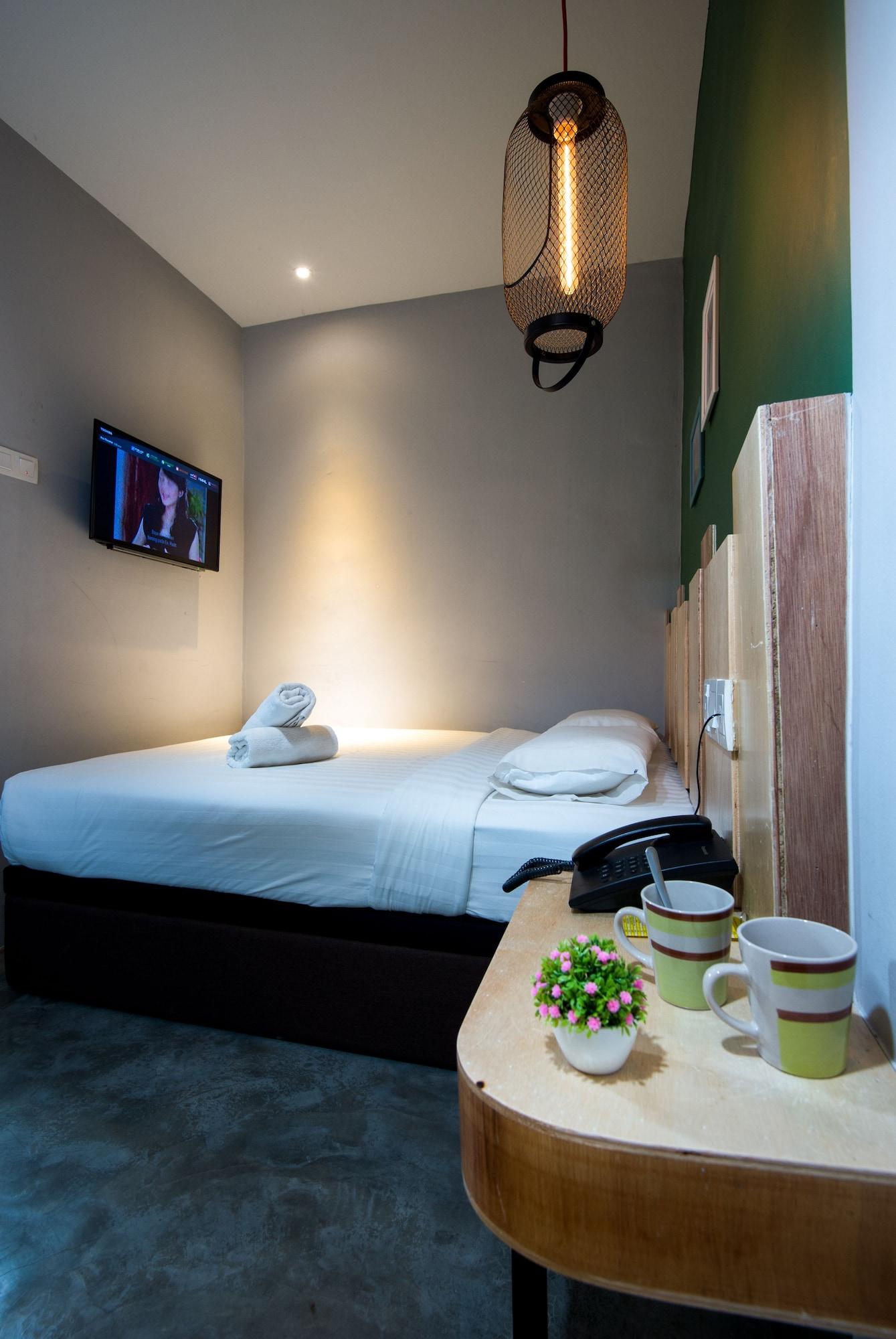 Finess Basic Hotel Malacca Esterno foto
