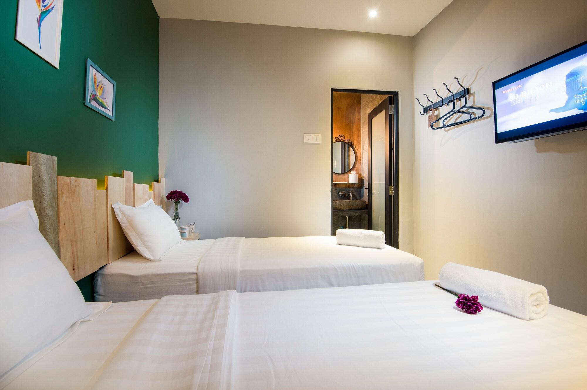 Finess Basic Hotel Malacca Esterno foto