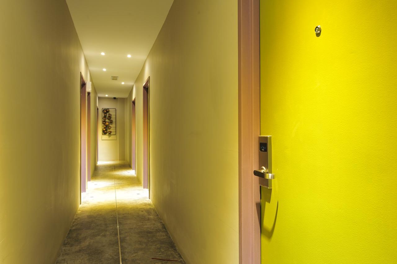 Finess Basic Hotel Malacca Esterno foto