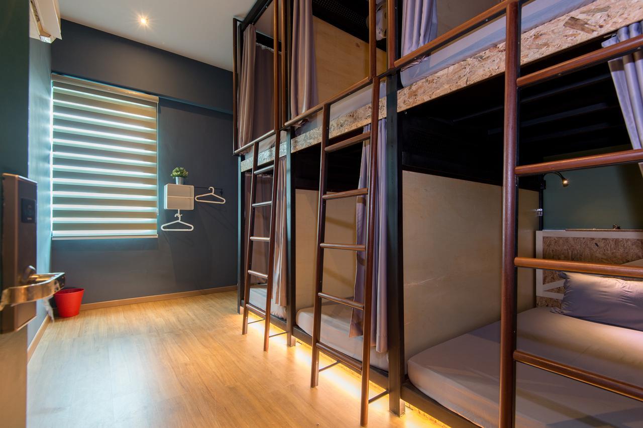 Finess Basic Hotel Malacca Esterno foto